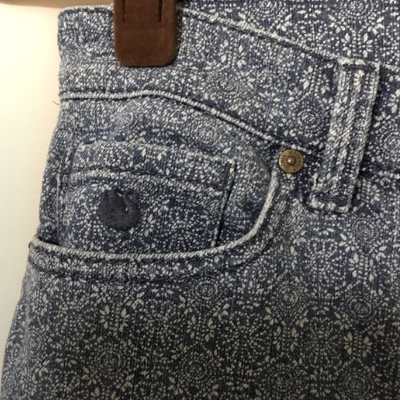 Gloria Vanderbilt Swan Series Amanda Flawless Flex Stretch Jean Capris Size 4 - Picture 4 of 8